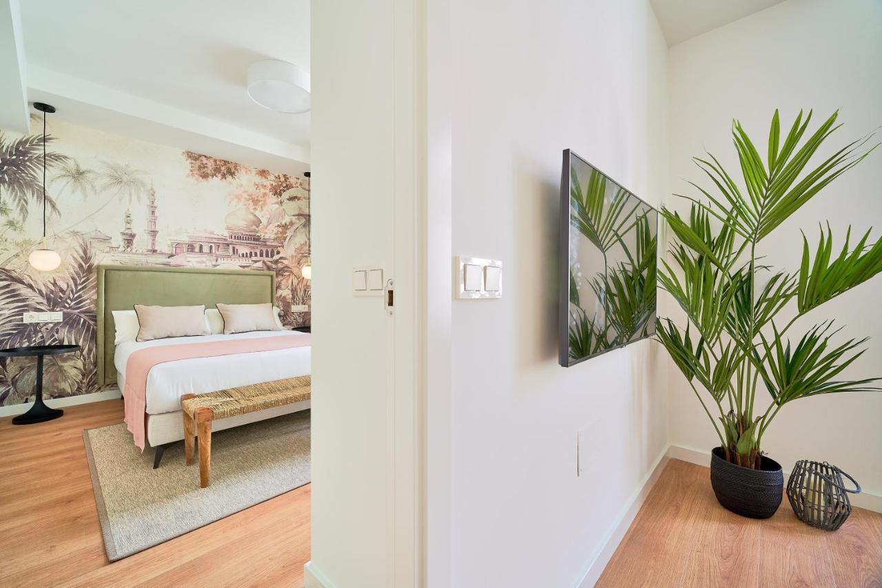 Iloftmalaga Plaza Del Teatro II & III Apartment Bagian luar foto